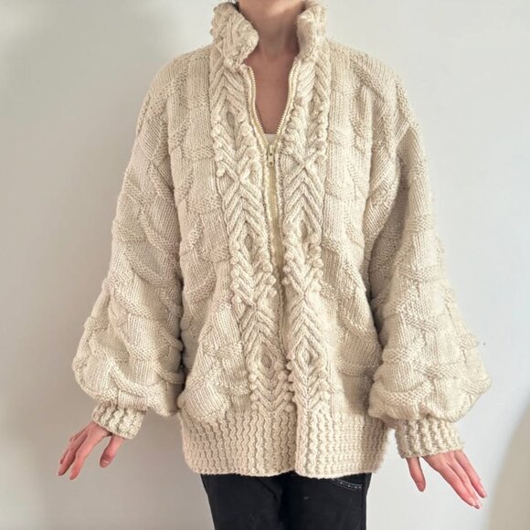 Handmade Oversize Chunky Knit Sweater Zip Bubble Sleeve Mum's Zip Up Ivory White - Picture 1 of 8